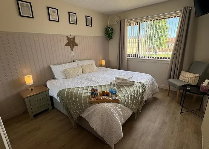 Carnegie Lodgings, Tain